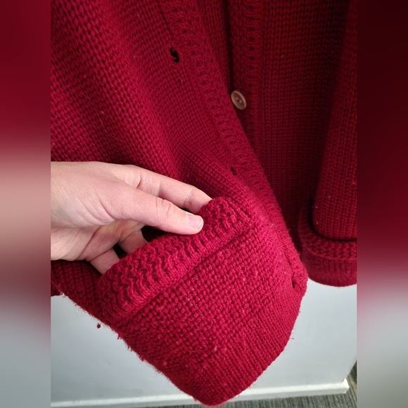 Red cardigan - Picture 2 of 5